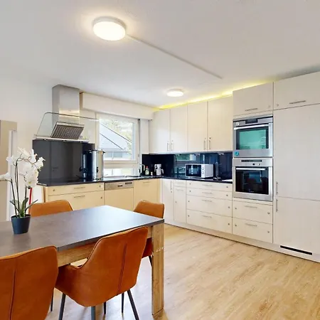 Großzügige 4 Schlafzimmer In Bergblick Zentrale Lage Apartamento *