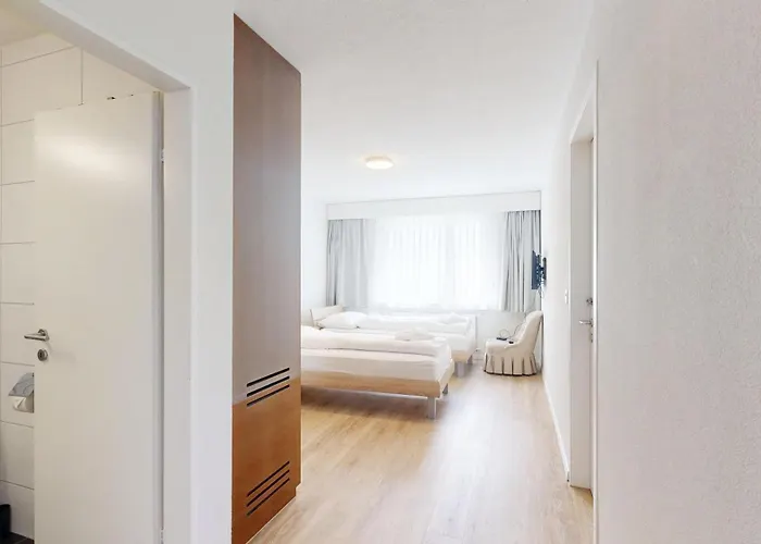 Großzügige 4 Schlafzimmer In Bergblick Zentrale Lage